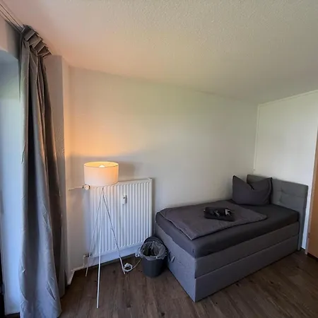 Nr 1 Gemuetliches & Helles Doppelzimmer In Homestay